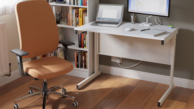 Homeworker desk with cantilever frame