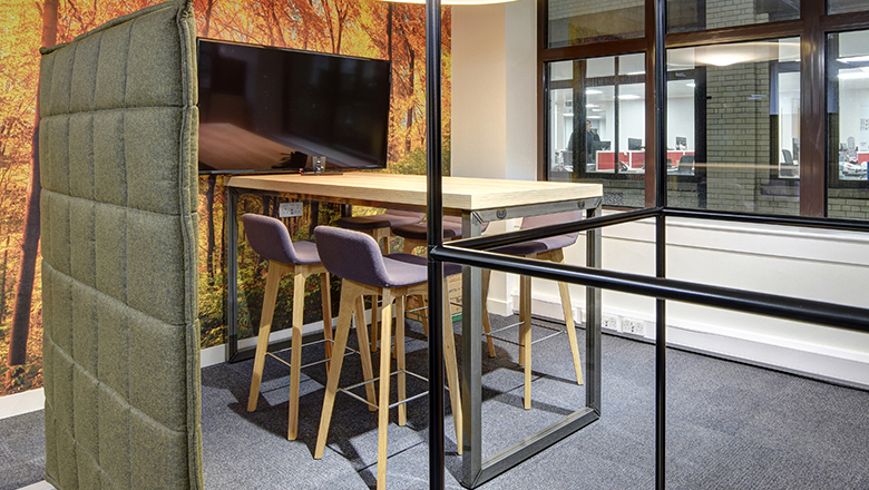 Industrial meeting and breakout bench table
