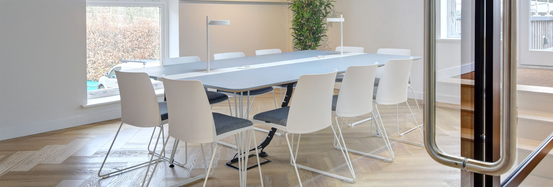 Tonez stacking meeting chair