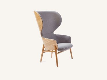 Hygge cafe lounge chairs