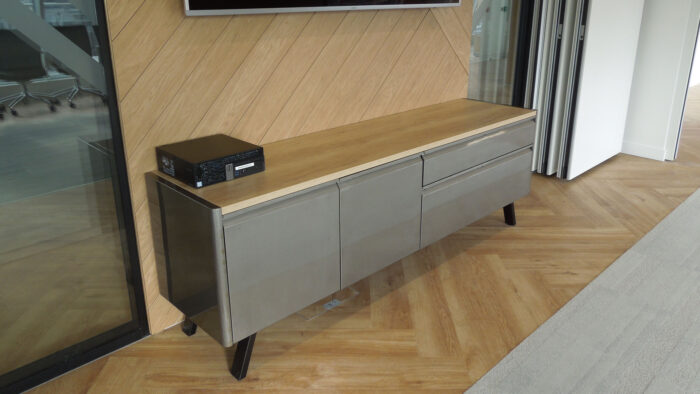 savills-office-furniture-installation