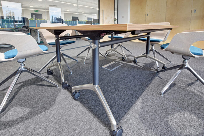 linking mobile tables