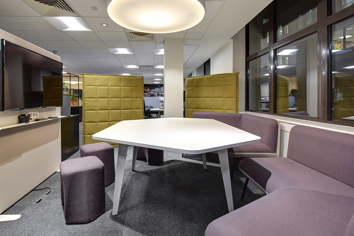 bespoke collaboration table