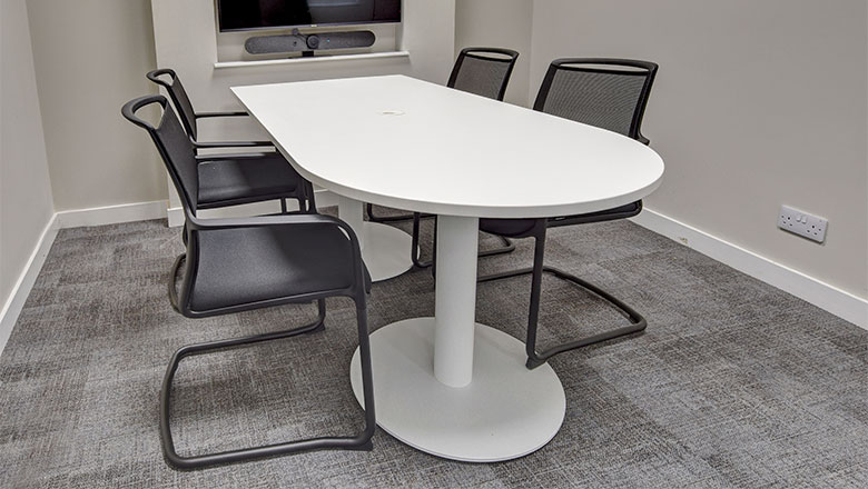 Cyla office meeting chair and peninsular office table