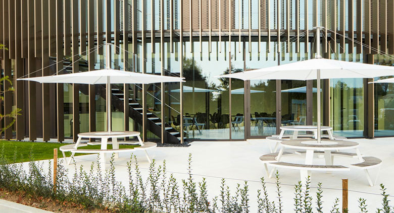 Office outdoor seating and table set