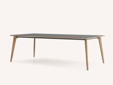 Niko office tables