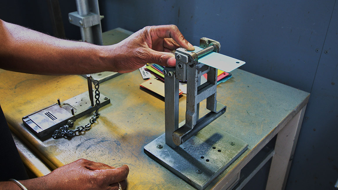 Scratch and Bend Test